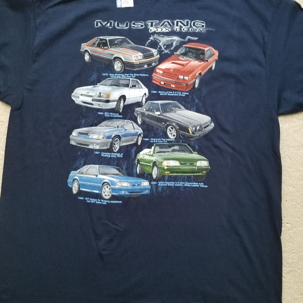 Ford licensed Mustang t-shirt.